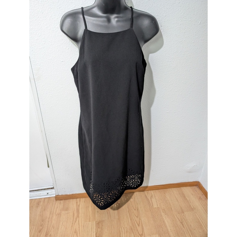 Banana Republic Black Slip Dress Laser Cut Hem‎ Spaghetti Strap Mini Sheath Sz 2